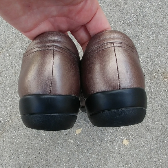 Clarks Leather Showstopper Velcro Loafer Size 9M - Picture 4 of 8